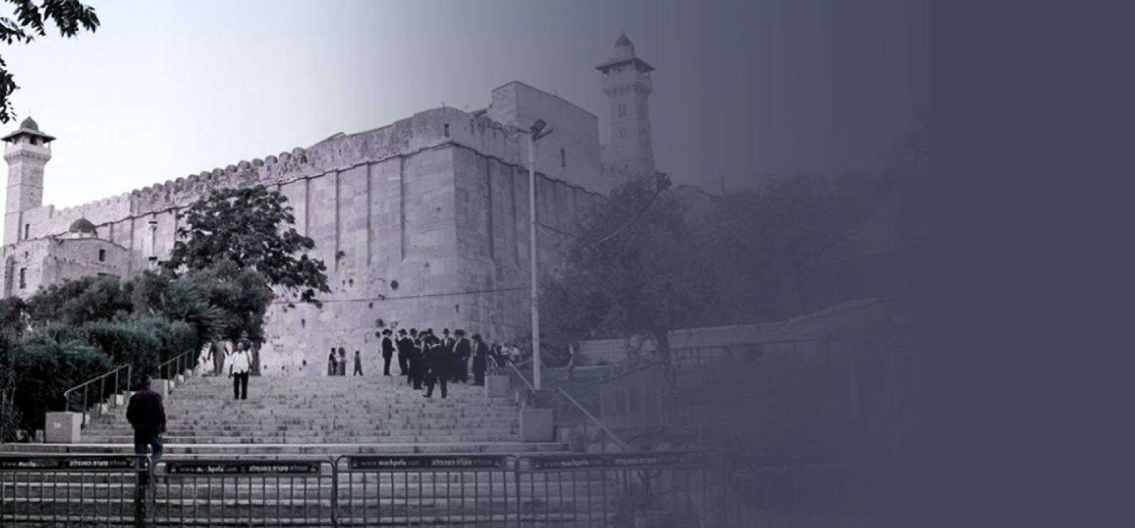 الحرم الإبراهيمي بعد السابع من أكتوبر: من السيطرة العسكرية إلى التهويد الديني 